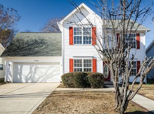 12539 Autumn Blaze Dr, Charlotte, NC 28278