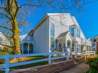 234 Tulip Ln, Freehold, NJ 07728