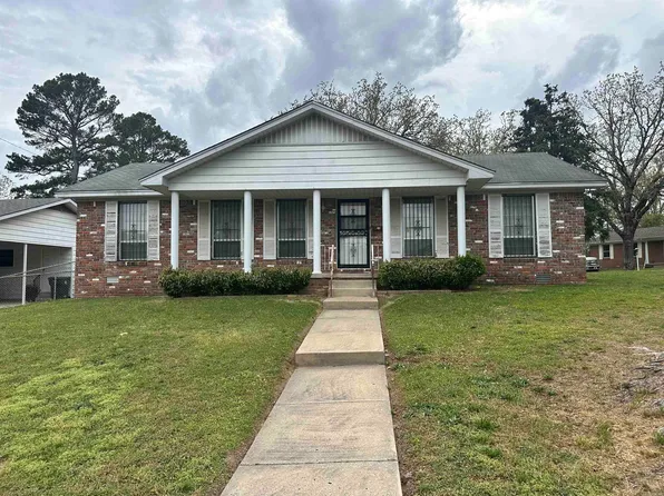 624 Poinsetta Dr, Little Rock, AR 72205