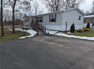 183 Lilac Ln, Syracuse, NY 13209