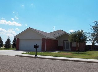 845 S 23rd St, Slaton, TX 79364
