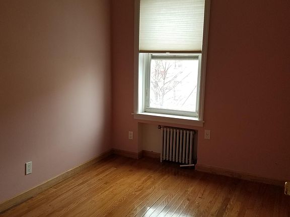 4th image of 2326 28th Ave #2