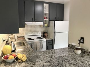 782 Woodside Ln E UNIT 11, Sacramento, CA 95825