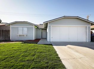 5809 Huntridge Ln, Bakersfield, CA 93313