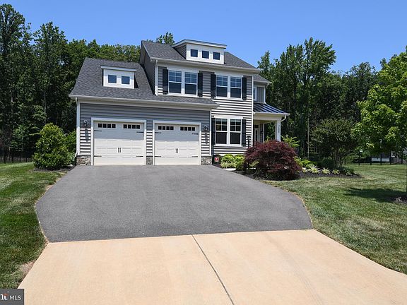 3rd image of 3688 Dockside Dr
