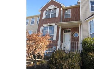 839 N Waterford Ln, Wilmington, DE 19808