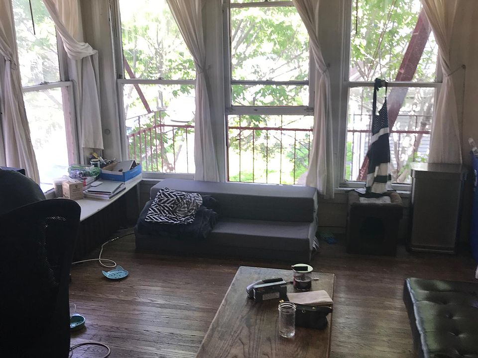 2nd image of 2431 College Ave APT 6