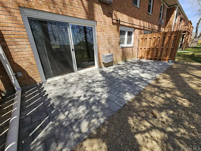 32 Alpine Dr #H — Photo 7