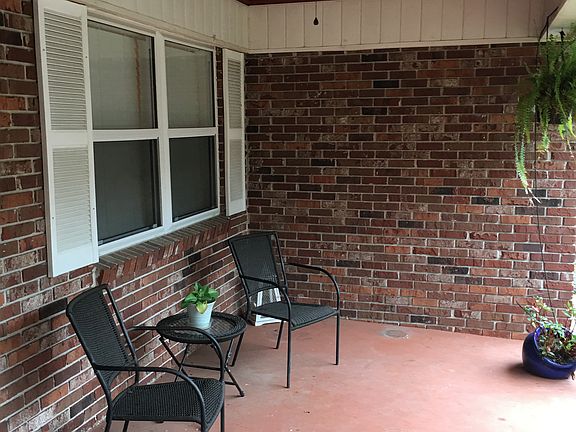 5th image of 908 Chestwood Ave