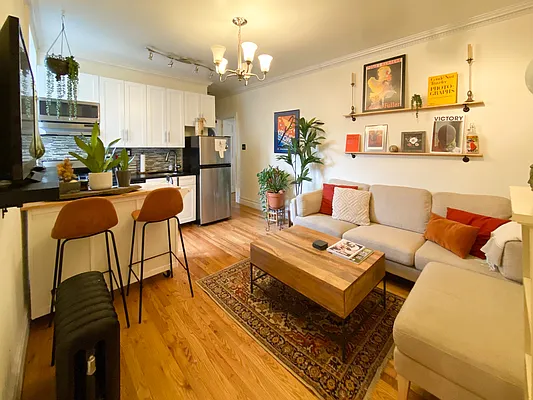 Rented by Citified Realty Group LLC | media 10