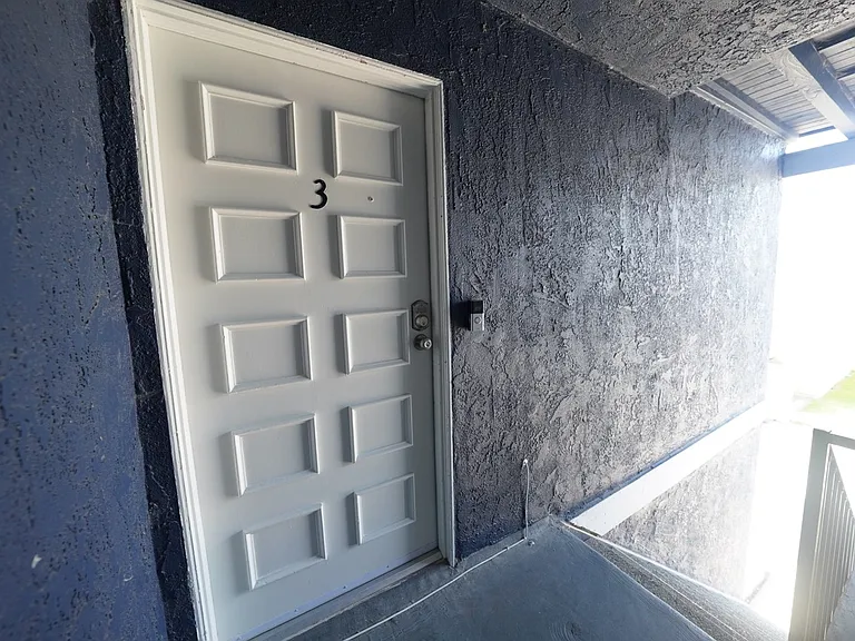 16681 Green Ln #3 — Photo 14
