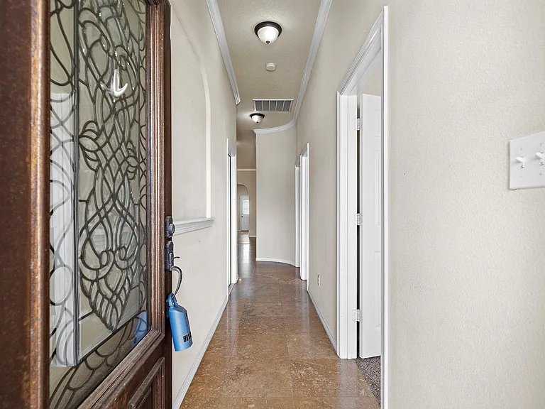 18319 Hillingdon Ln — Photo 6
