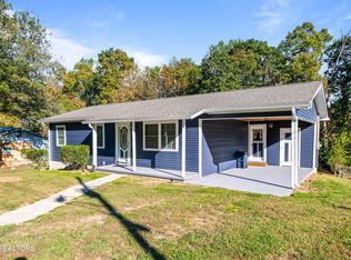 130 Pike Ln, Caryville, TN 37714