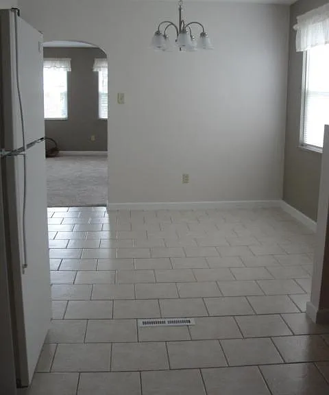 194 Oregon Ave — Photo 4
