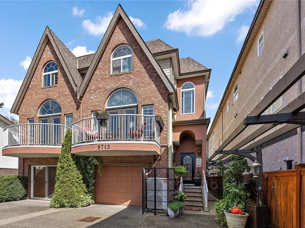 9713 2nd St, Sidney, BC V8L 3C3