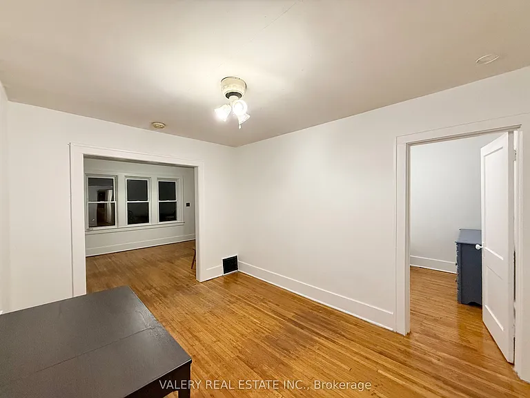 1093 Howard Ave #4 — Photo 6