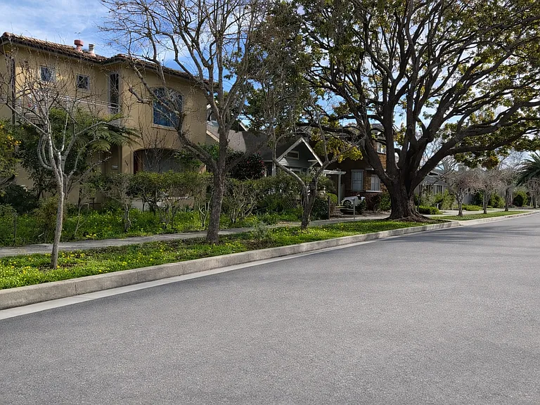 326 Pacheco Ave — Photo 2