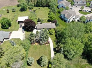 827 Fancher Rd S, Racine, WI 53406