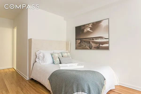 Rented by Compass | media 26