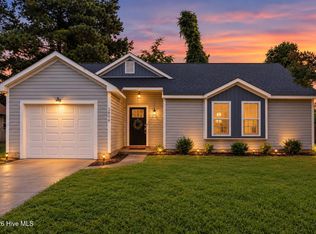 2606 Idlebrook Circle, Midway Park, NC 28544