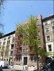 325 West 71st Street in Lincoln Square