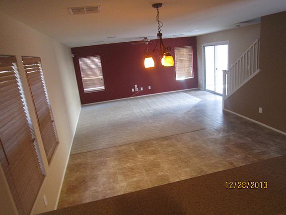 3rd image of 751 Loughton St