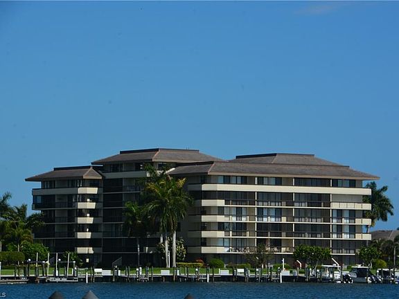 2nd image of 693 Seaview CT #A-209