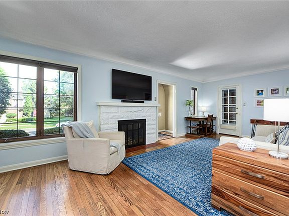 5th image of 20949 Morewood Pkwy