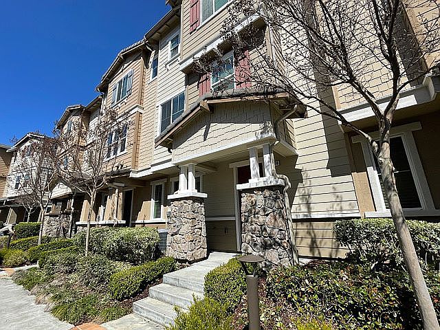 1st image of 6976 N Mariposa Ln