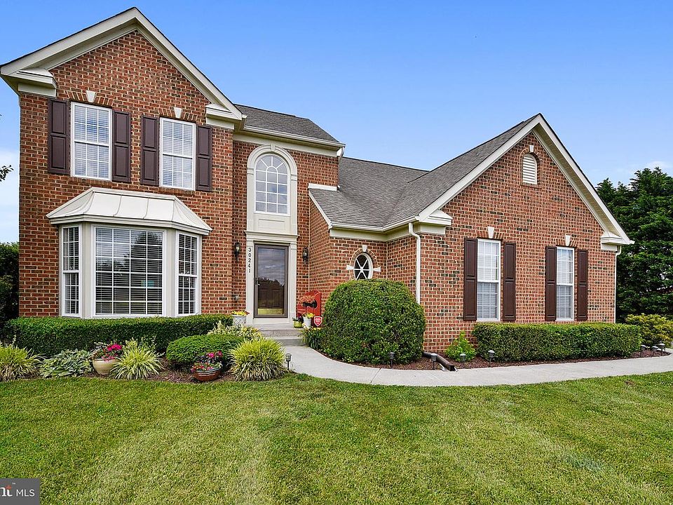 1st image of 30241 Whitehall Dr