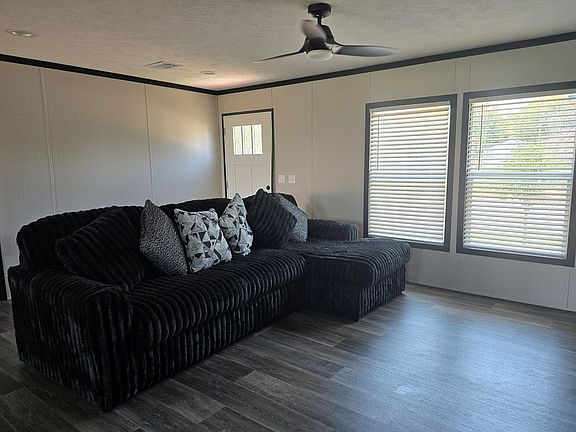 4th image of 7204 W Dunn St #1