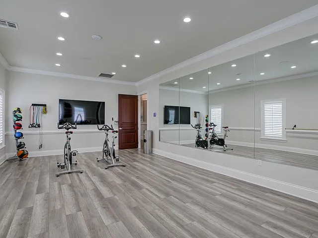 Yoga / Spin / Barre Studio