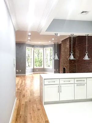 Rented by Kaliope Voulkoudis, LREB | media 24