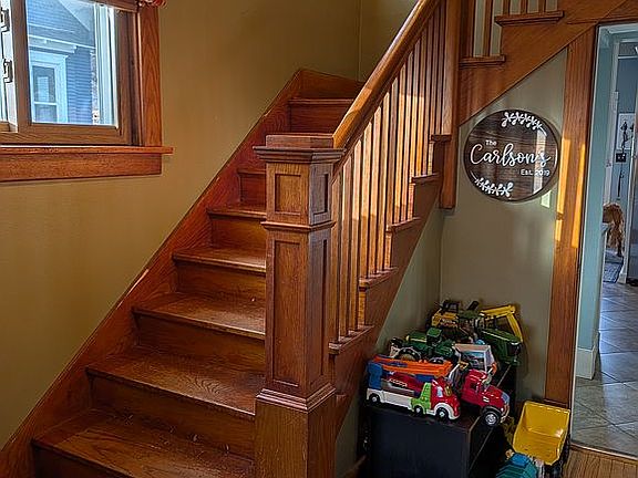 4th image of 1126 W Cedar St
