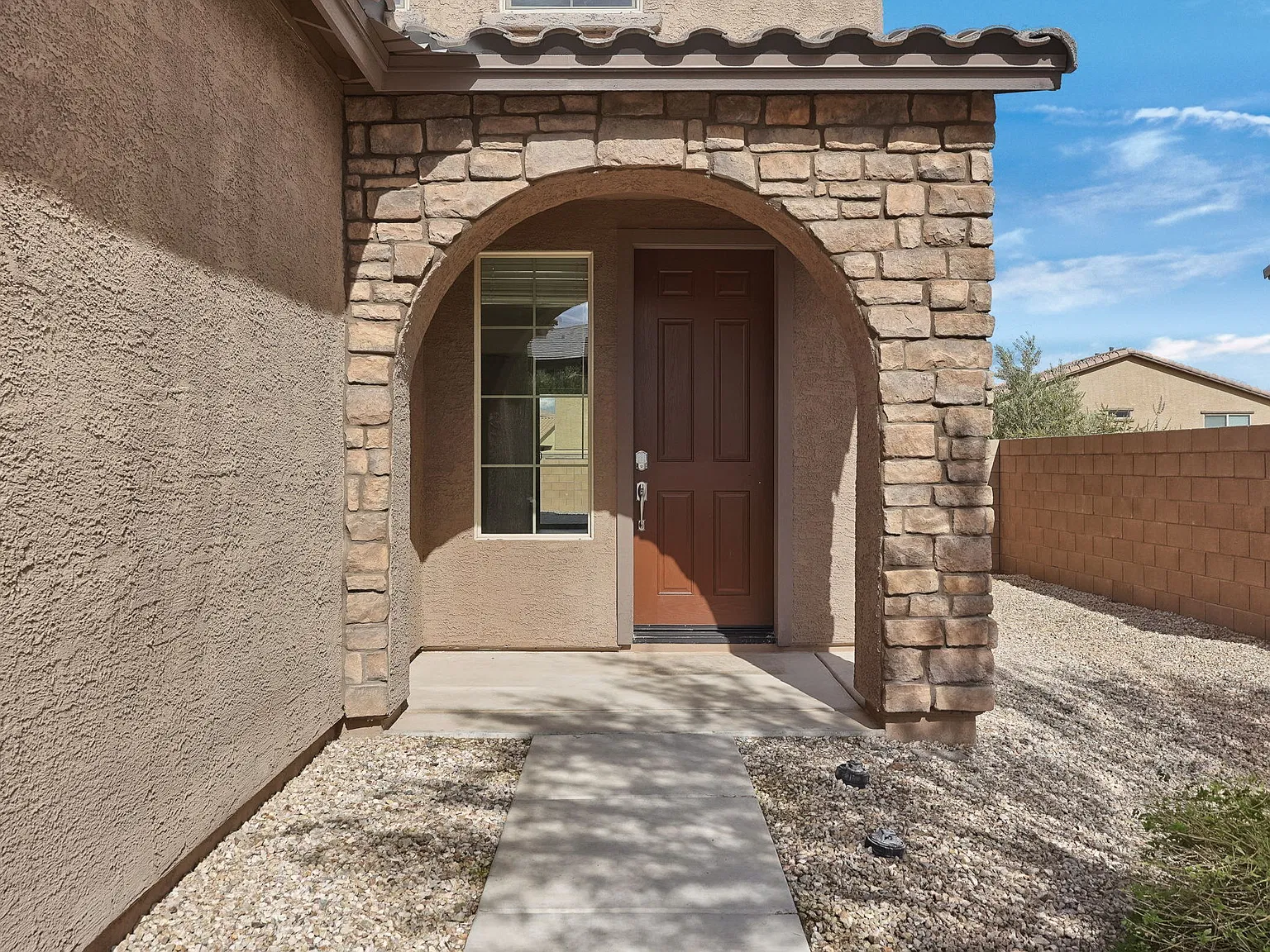 4 bed, 3005 sqft, $3,300 — Photo 3