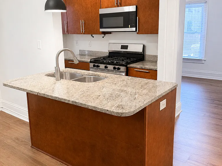 2881 Irving Ave S #106 — Photo 2
