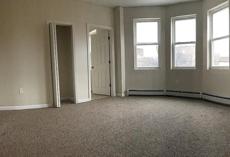 28 Sherman Ave #1 — Photo 4