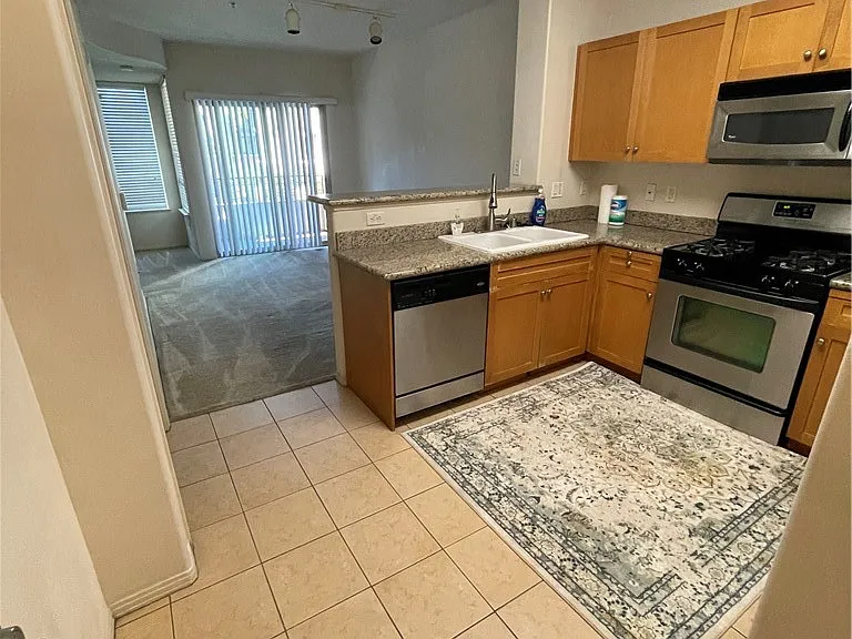 100 S Alameda #244 — Photo 3