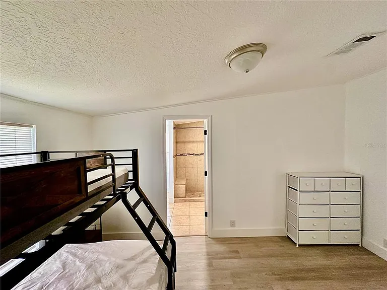 9626 3rd Ave #2 — Photo 9