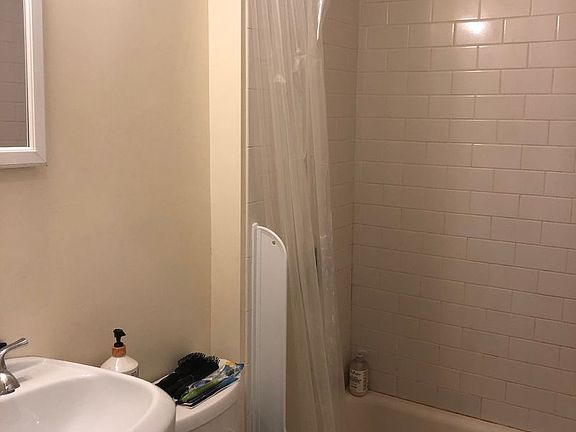 5th image of 28 Phillips St APT 3