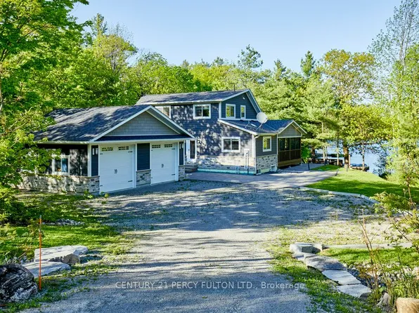 450 Crooked Bay Rd, Georgian Bay, ON P0C 1S0