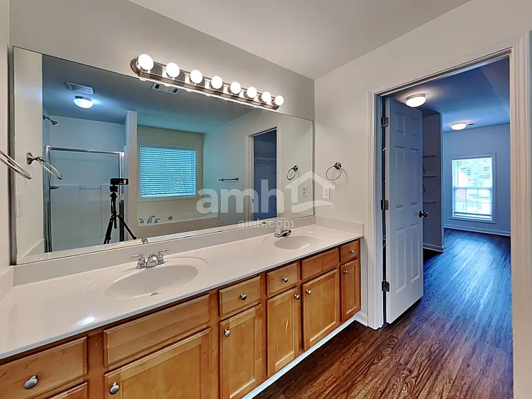 6250 Mulberry Park Dr — Photo 13