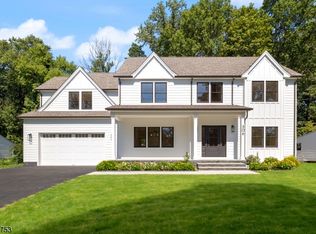 306 Old Tote Rd, Mountainside, NJ 07092