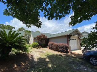 132 Via Largo #17-B, Pt Washington, FL 32459