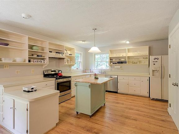 5th image of 15427 S Cedar Creek Ln