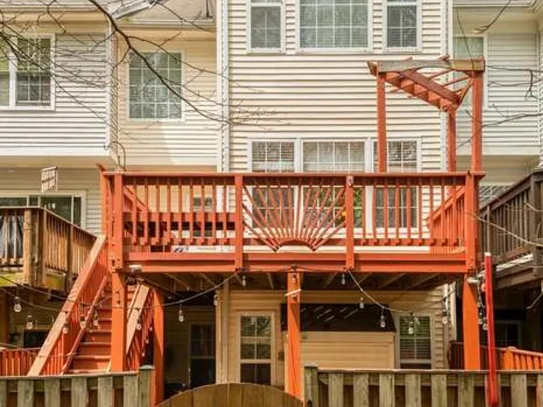 9407 Silver Meteor Ct — Photo 2