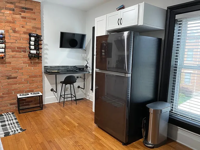 68 E Hubbard Ave #1 — Photo 9