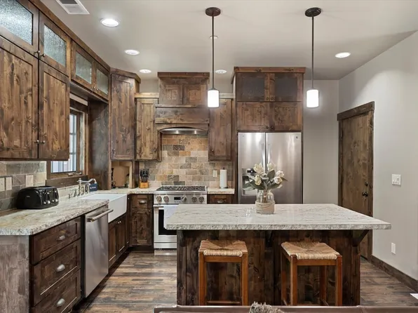 (undisclosed Address), South Lake Tahoe, CA 96150