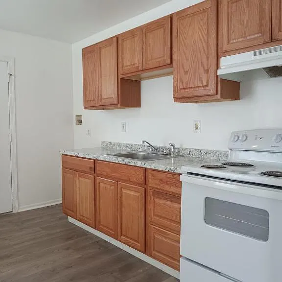 173 Hollingsworth Mnr — Photo 2