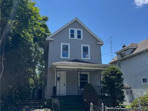 925 Grove Ave, Niagara Falls, NY 14305